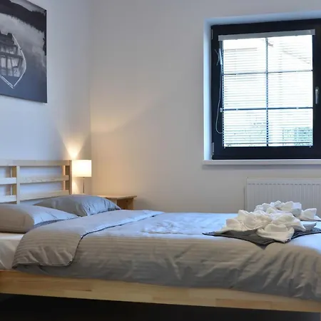 U Letiste * Pardubice