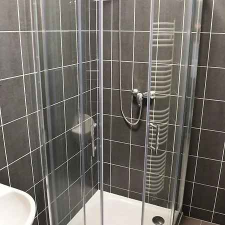 U Letiste * Pardubice